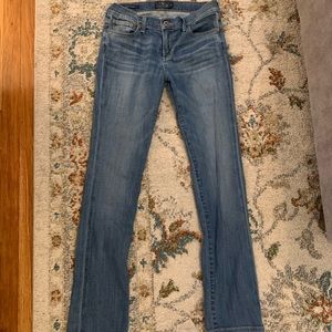 Lucky Brand Sweet Straight 6/28 R